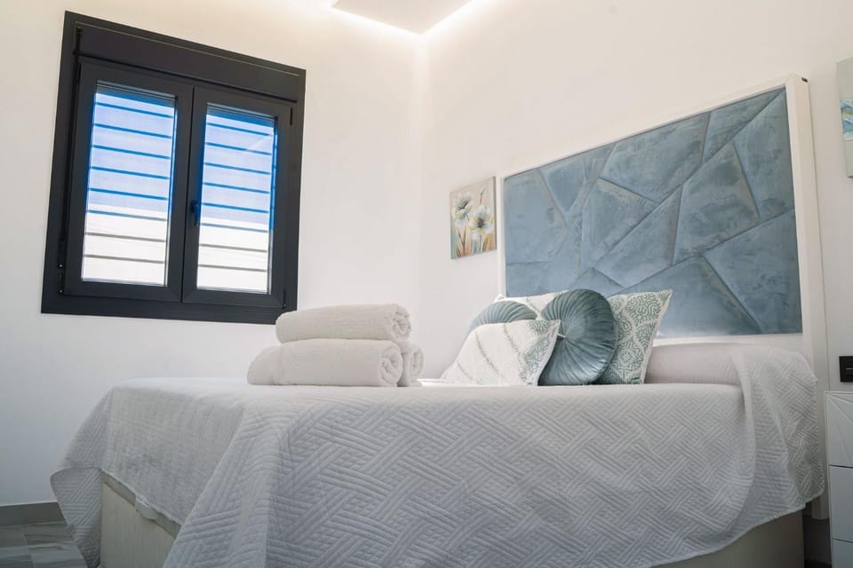 Villa Horizonte B BARROSAHOME House in Chiclana de la Frontera