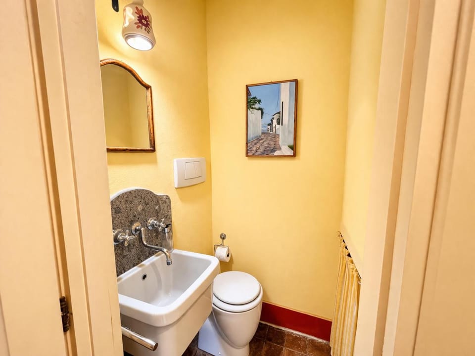 Toilet, Bathroom