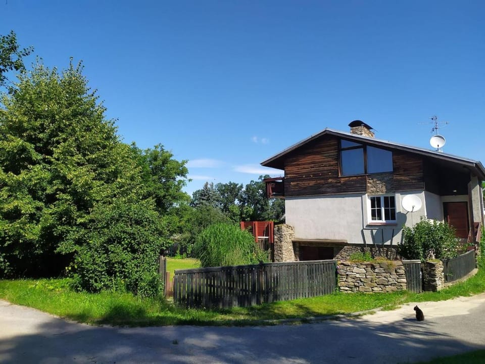 Property building, Day, Natural landscape