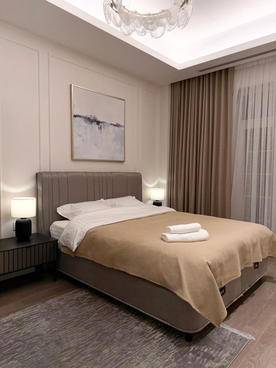 Bed, Photo of the whole room, Decorative detail, Bedroom