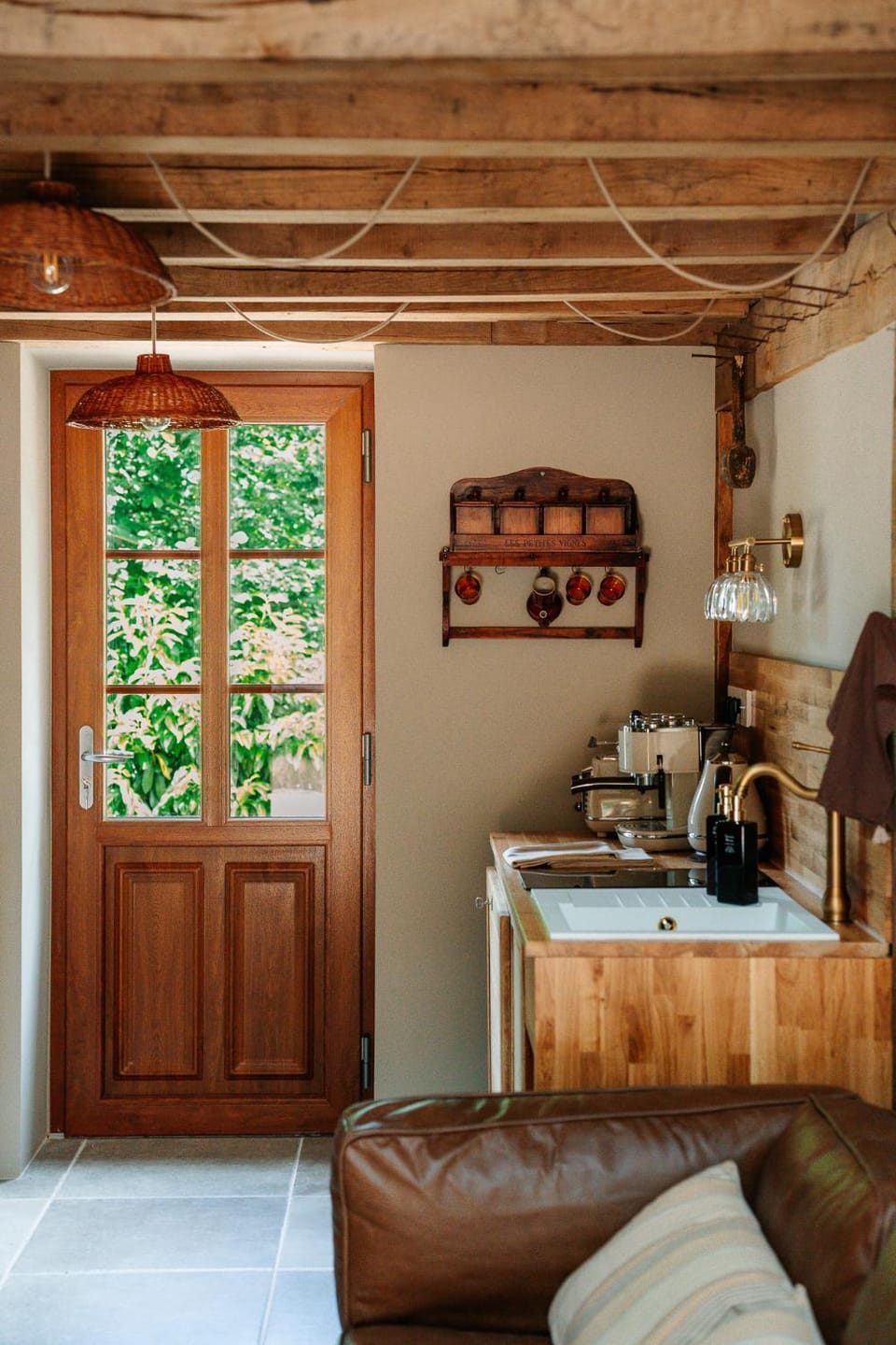 Facade/entrance, Living room, kitchen