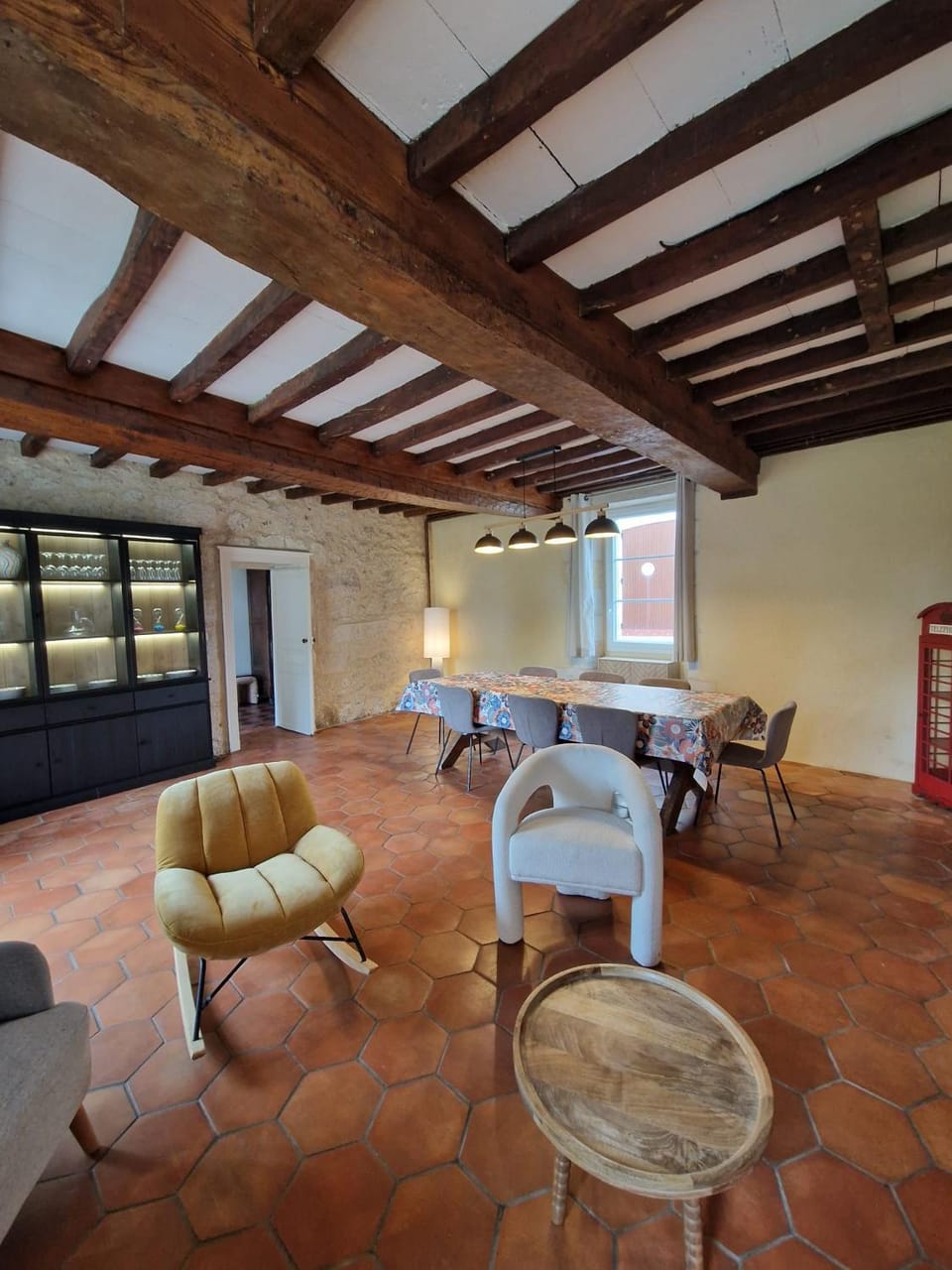 Living room, fireplace