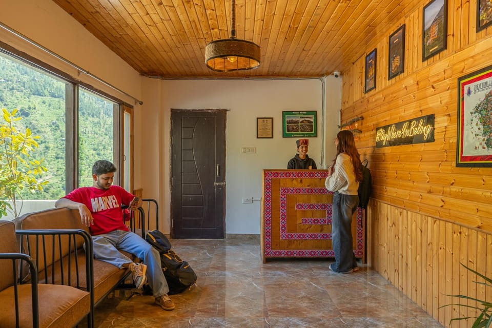 People, Living room, Seating area, group of guests