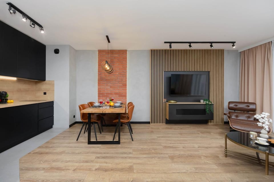 TV and multimedia, Kitchen or kitchenette, Living room, Seating area, Dining area, Evening entertainment