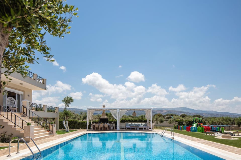 Natural landscape, Mountain view, Pool view, Swimming pool