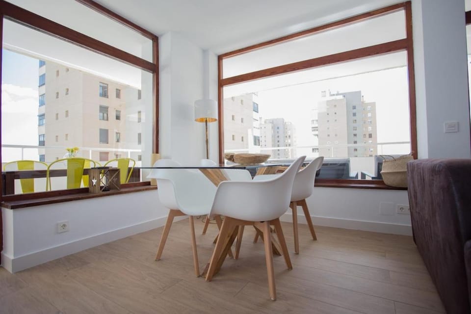 Apartamento de lujo junto a la playa TOTALMENTE EQUIPADO Apartment in Torremolinos