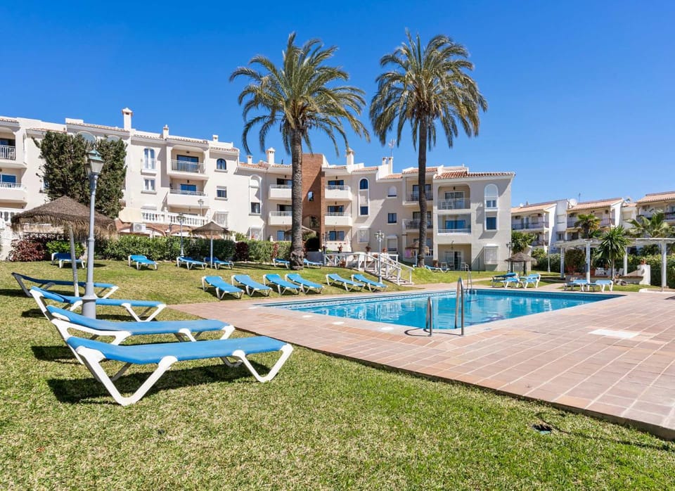 Sunny pool view apartment - ref 68 Apartment in Costa del Sol