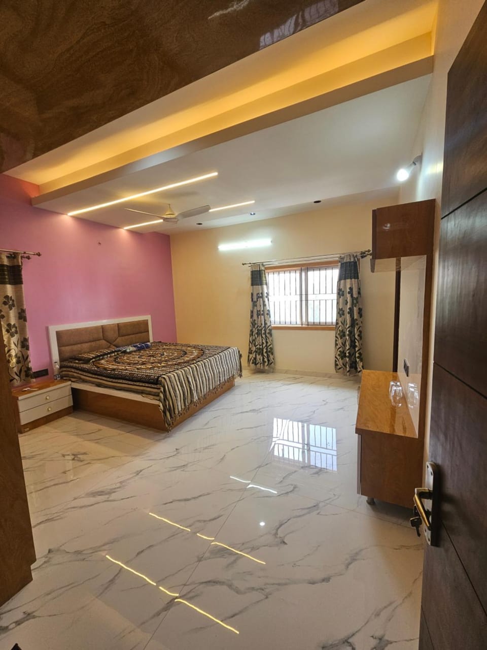 Radha Krishna Nivas Apartment in Bengaluru