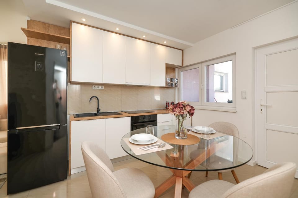 dishwasher, oven, kitchen