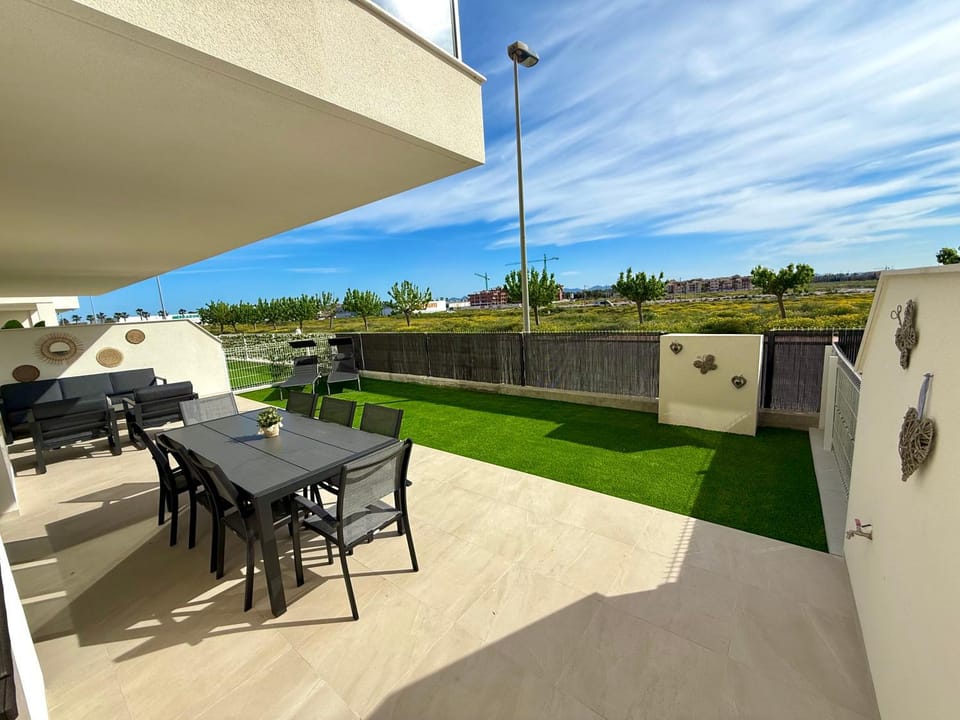 Balcony/Terrace, Garden view