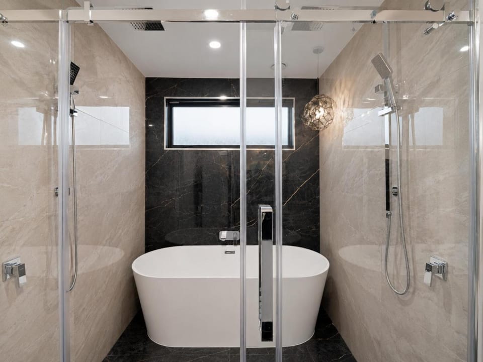 Bathroom, Bath