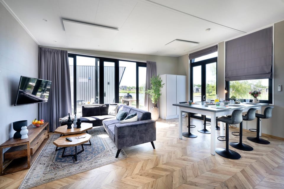 De IJssel Eilanden Chalet Waterfront Kampen Nr 728 House in Flevoland, Netherlands