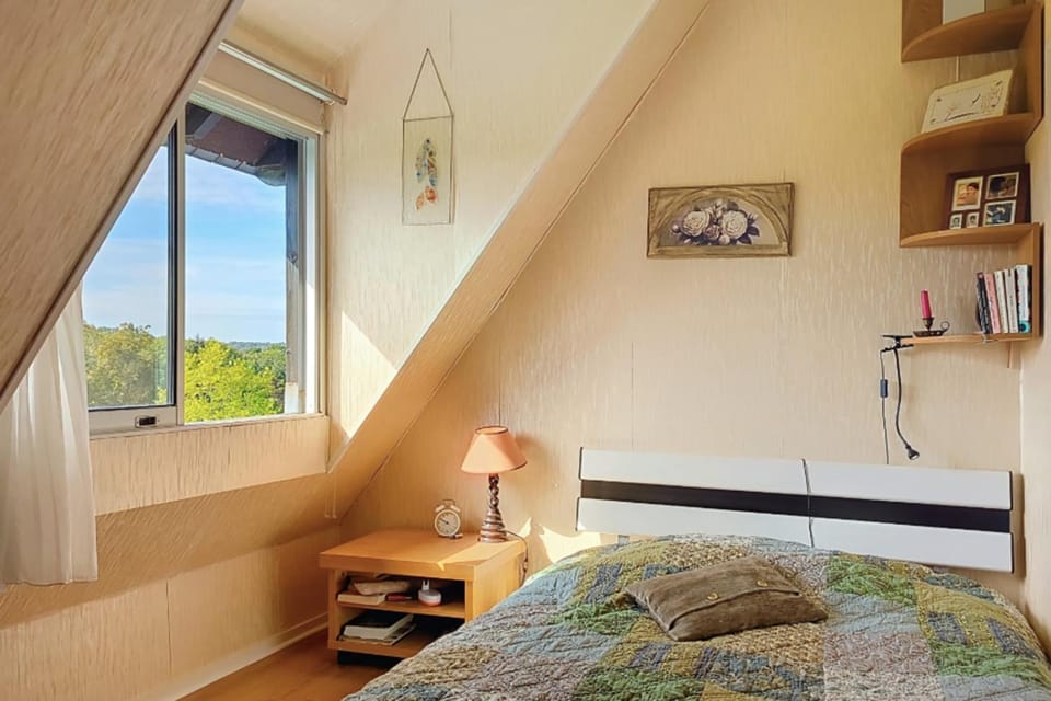 South-facing golf view apartment with balcony Apartment in Houlgate