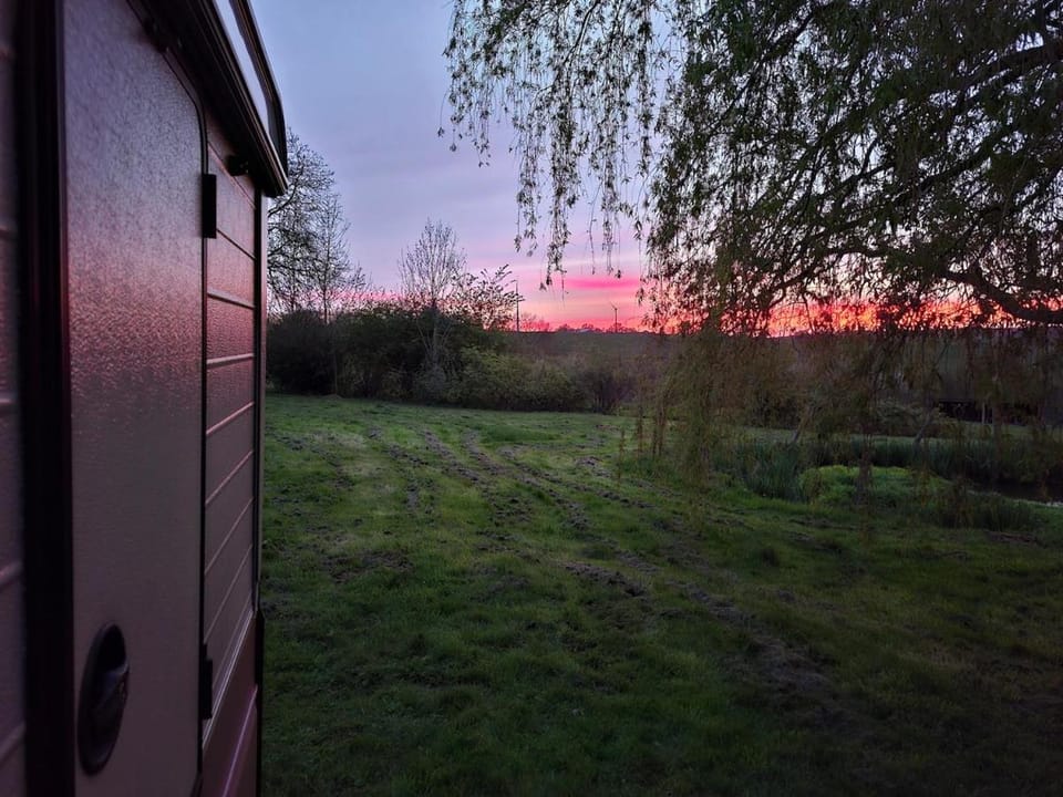 Caravane 'So Cute and Cosy' à la Ferme de la Chevêche - près de Namur - Ardennes Campground/ 
RV Resort in Belgium