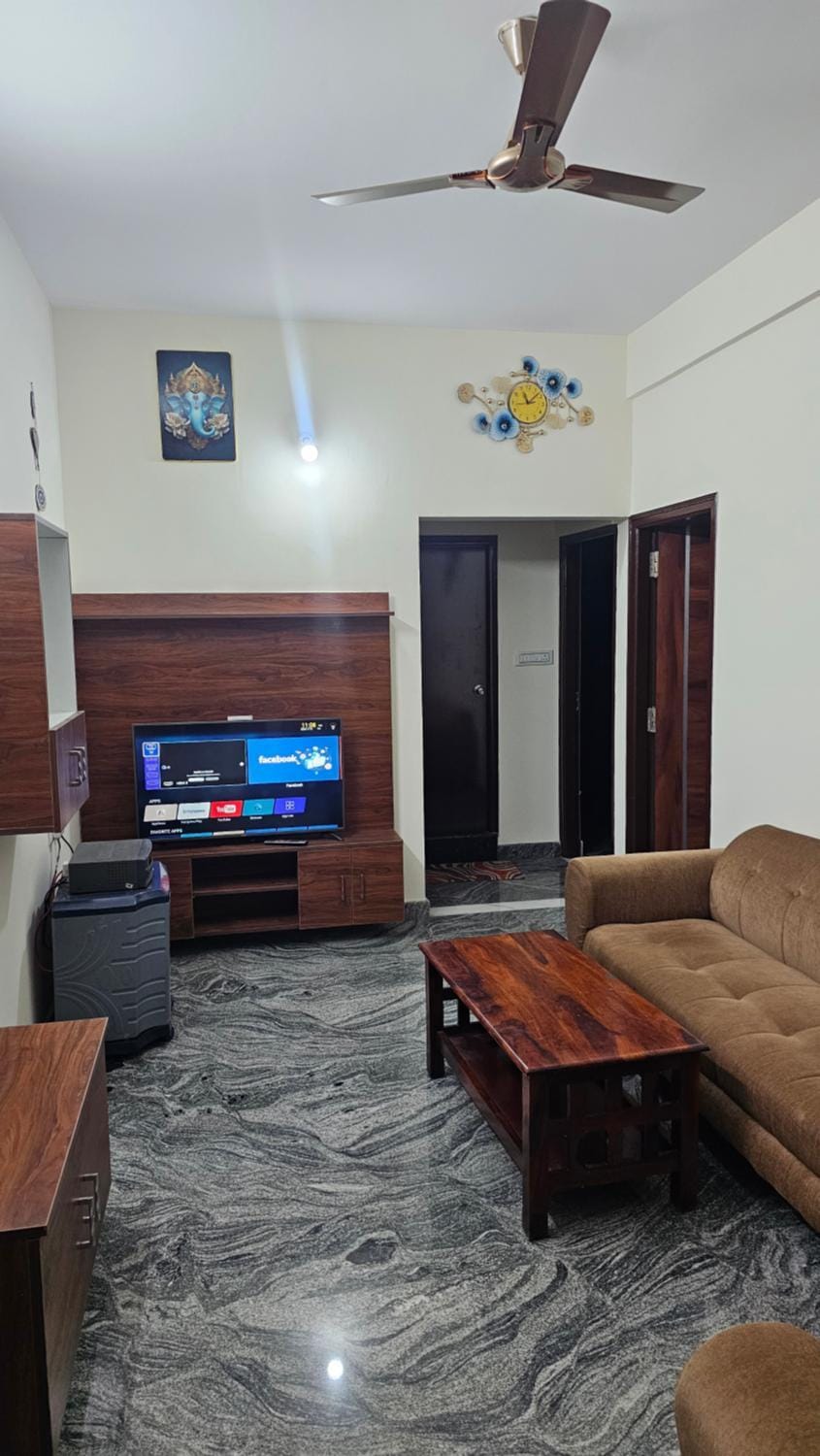 Cozy 2 Bhk flat with mountain and lake view Apartment in Bengaluru
