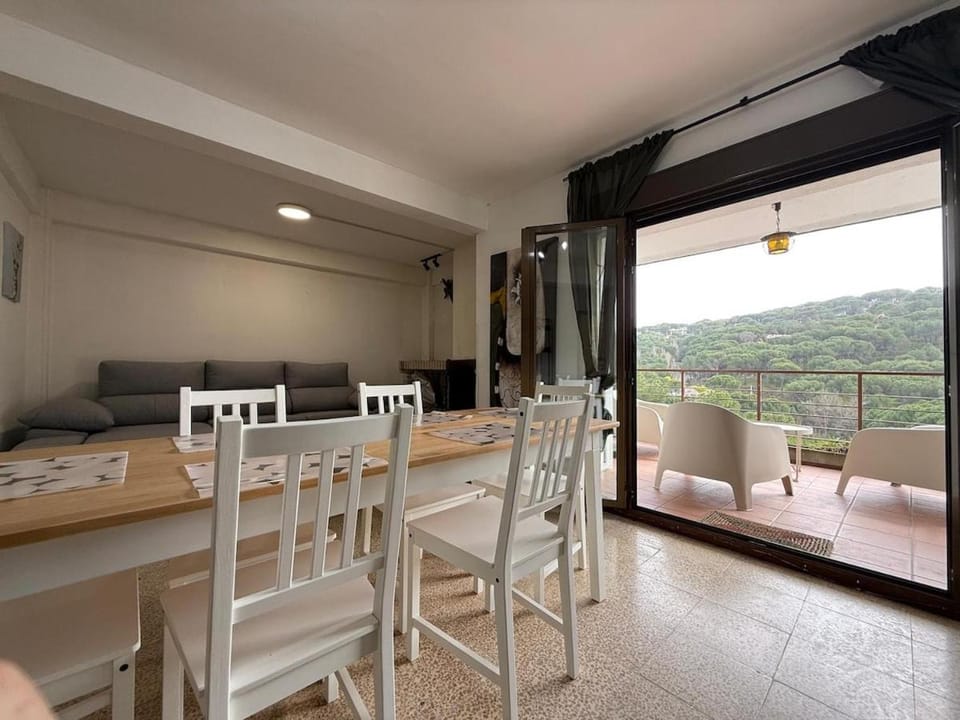 Apartamento con chimenea, terraza y acceso al pantano Apartment in Community of Madrid