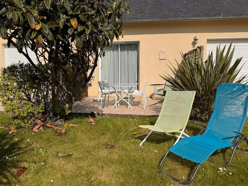 Patio, Garden, Balcony/Terrace, sunbed