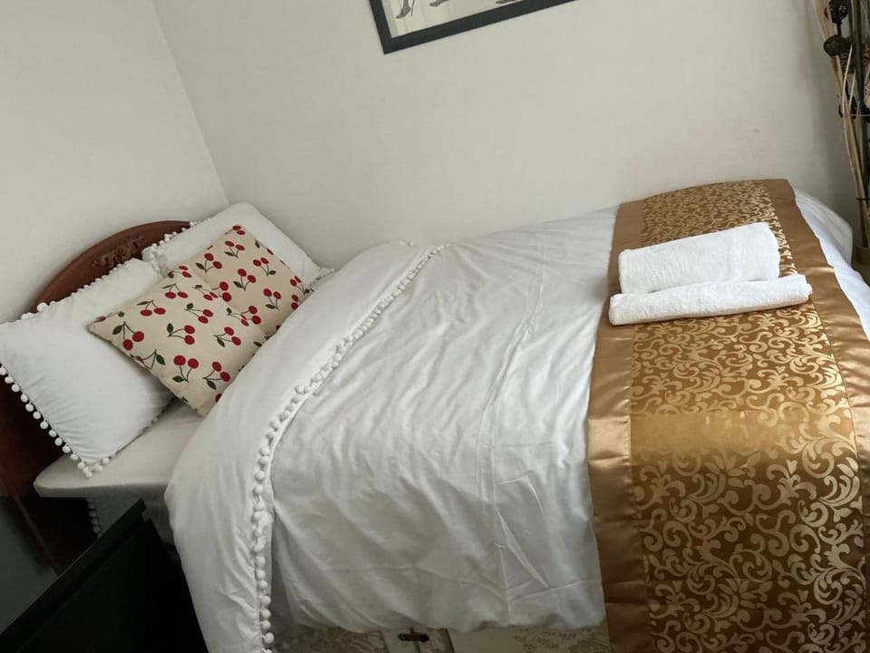 Home away from away Apartment in Dartford
