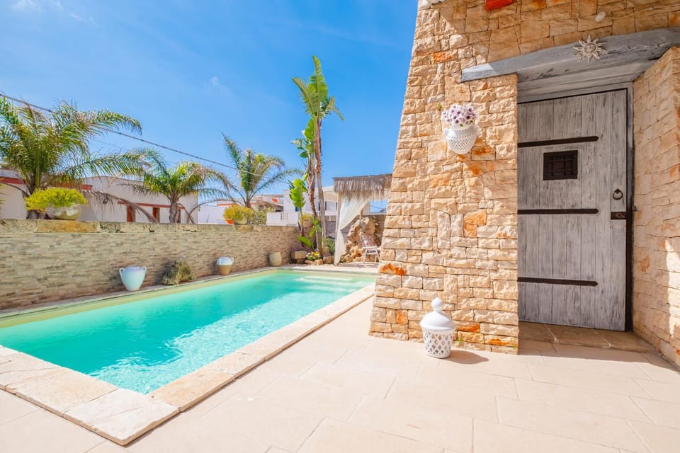 Property building, Pool view