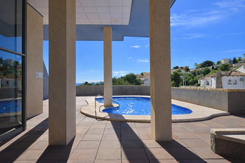 Swimming pool, Swimming pool