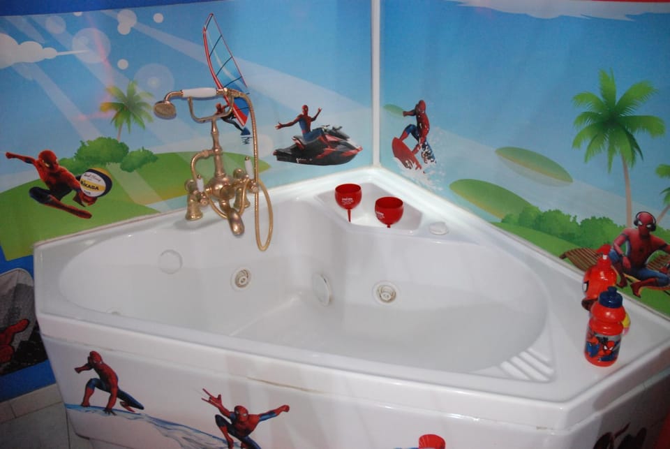 SPIDER-MAN house 2 Apartment in Catania