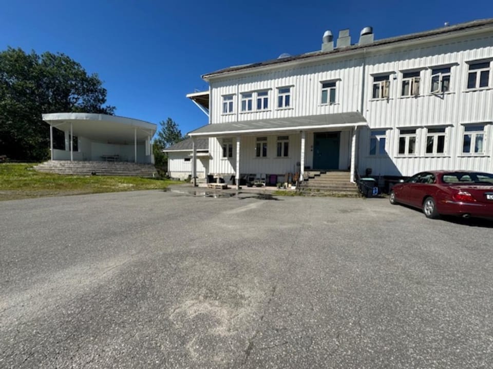 Property building, Parking