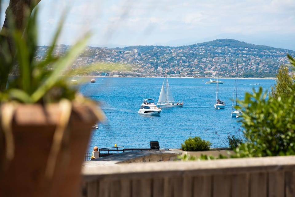 Villa d'Exception avec Vue Mer Panoramique - Antibes House in Antibes