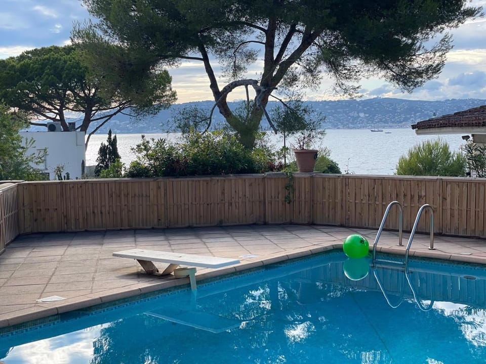Villa d'Exception avec Vue Mer Panoramique - Antibes House in Antibes