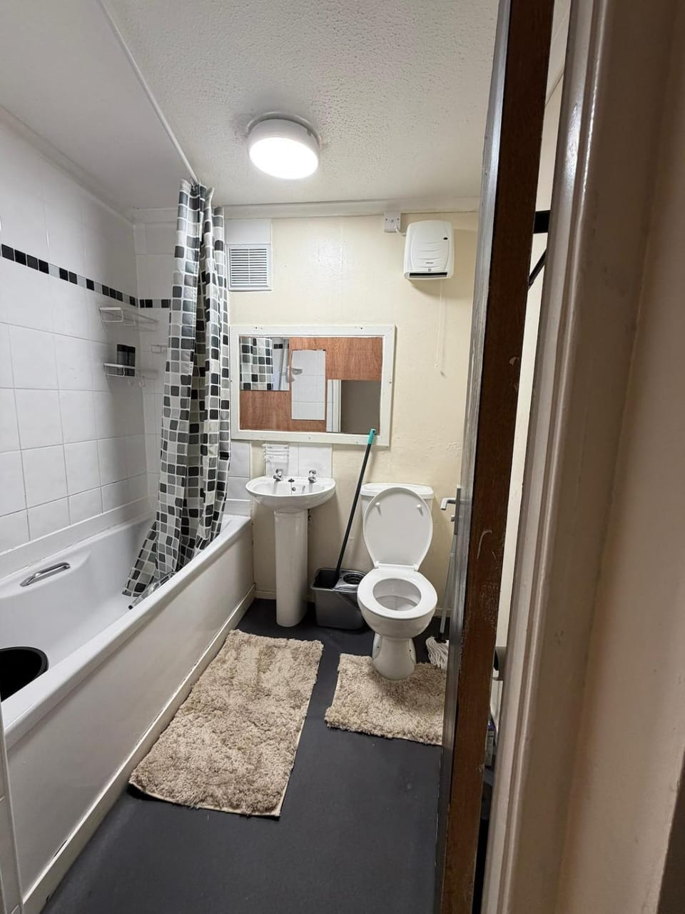 Bathroom, Bath