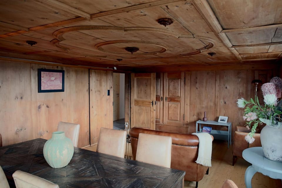 Communal lounge/ TV room, Living room, Dining area