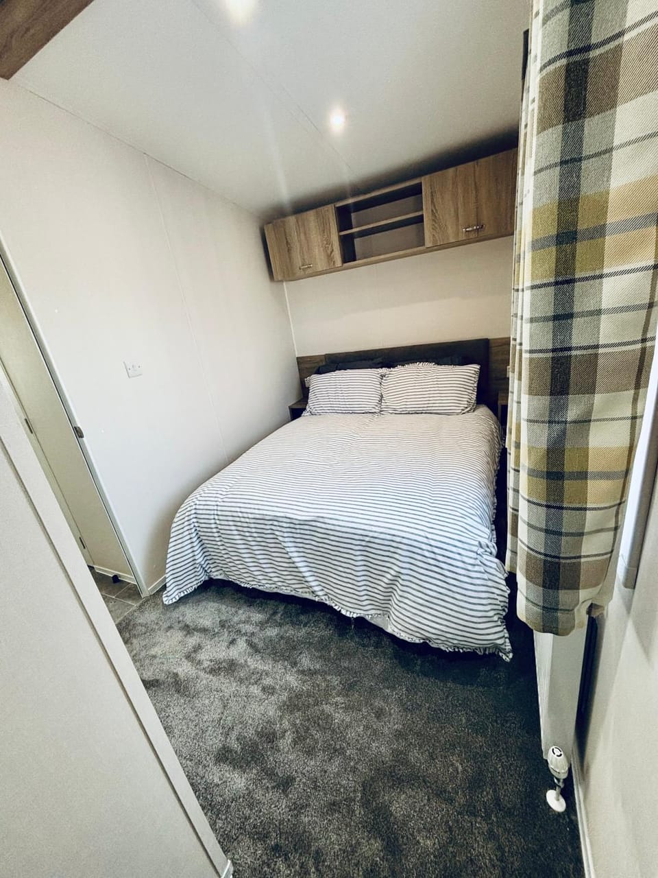SEA VIEW CARAVAN Disability friendly Campground/ 
RV Resort in Caister-on-Sea