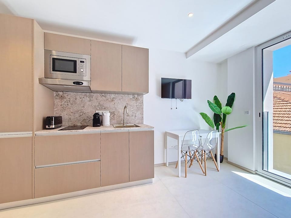 Kitchen or kitchenette, stove