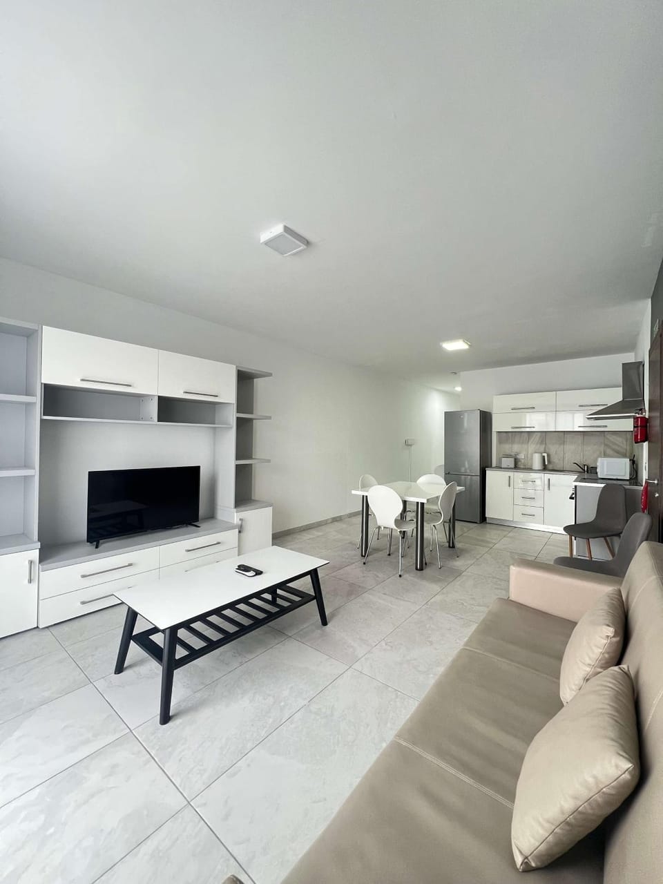 Swieqi Spacious 3 BDR Apartment by PMI Malta Apartment in Malta