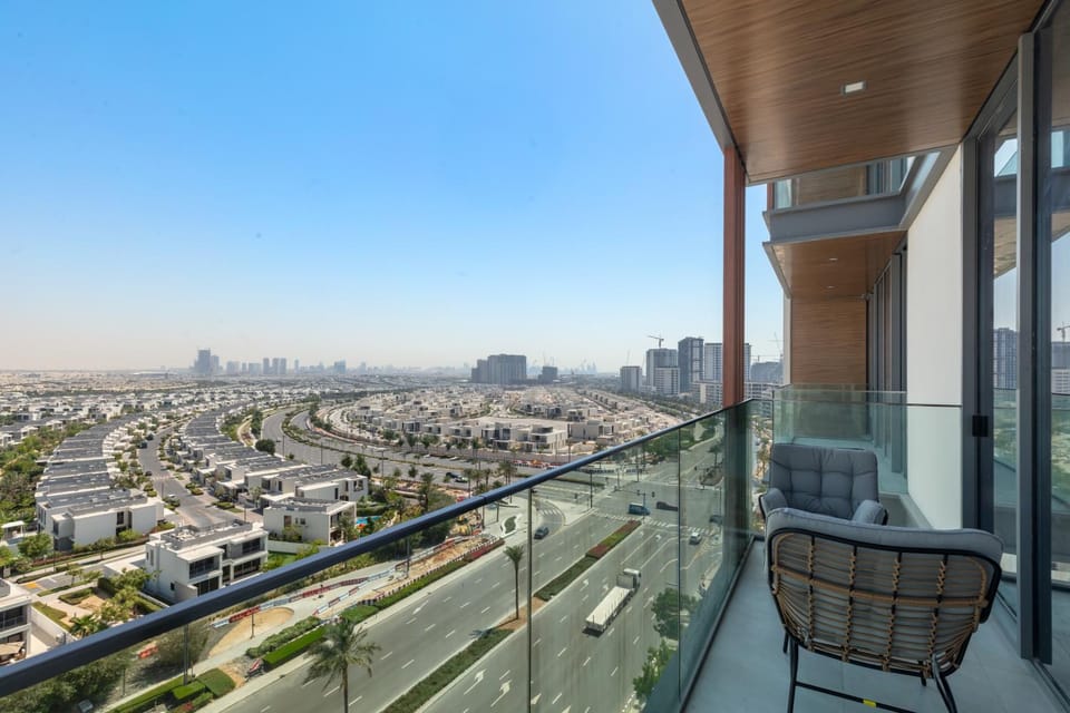 Day, Neighbourhood, View (from property/room), Balcony/Terrace, Seating area, Location