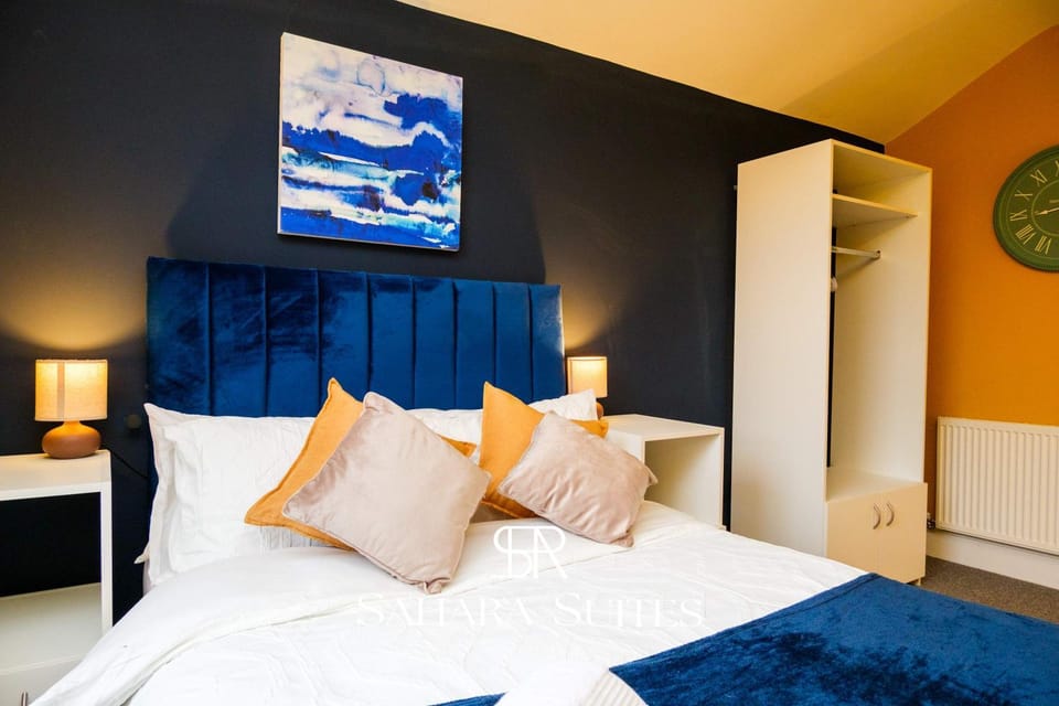 Modern 6BR-Ensuite Home- Contractors Stay - Parking House in Derby