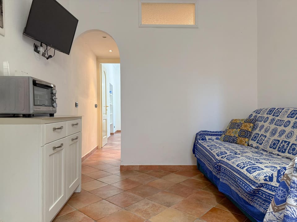 Bed, TV and multimedia, Kitchen or kitchenette