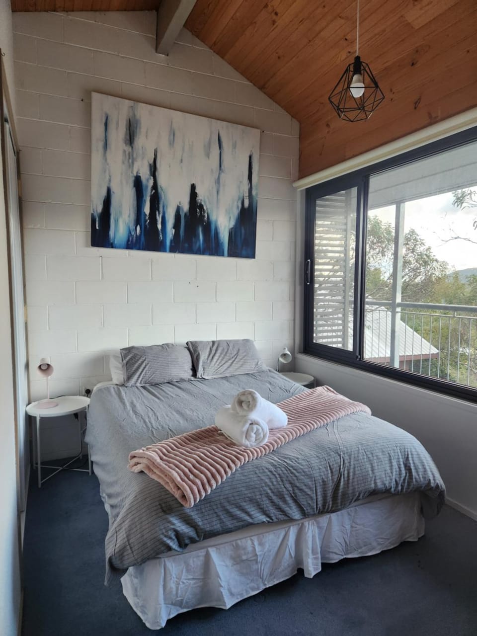 Quiet apartment in Falls Creek Apartment in Falls Creek