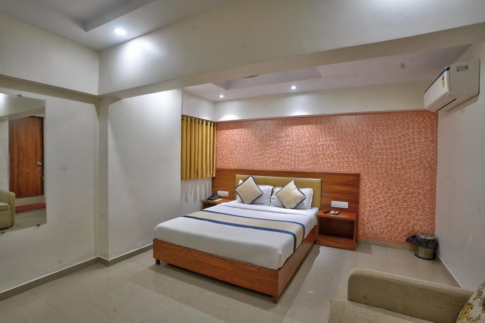 Hotel Saineel Residency Hotel in Mumbai
