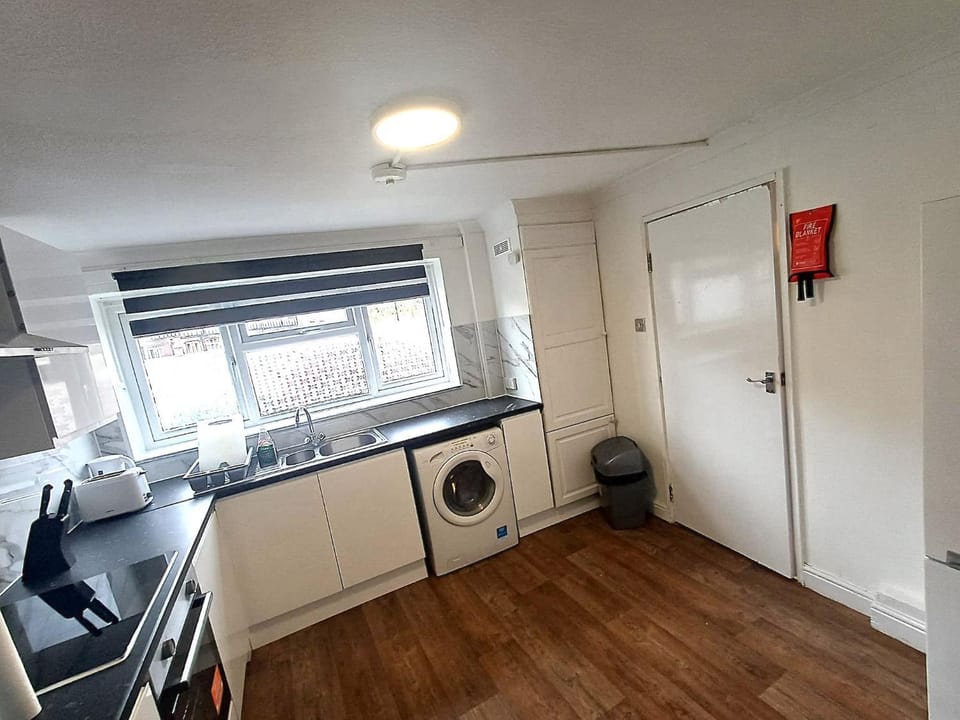 Docklands 3-Bedroom Apartment ExCeL & City Links Apartment in London