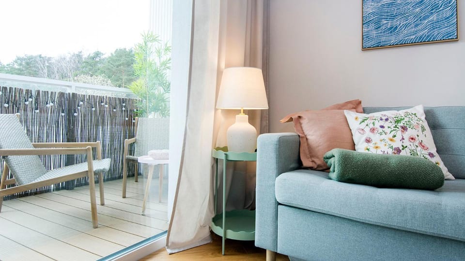 Day, View (from property/room), Balcony/Terrace, Living room, Seating area