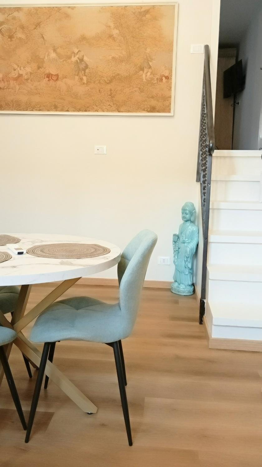 Living room, Dining area