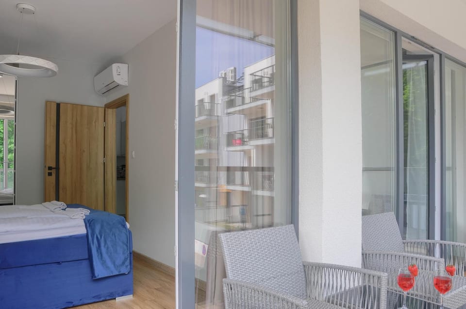 Patio, Bed, View (from property/room), Balcony/Terrace, Photo of the whole room, Bedroom, towels