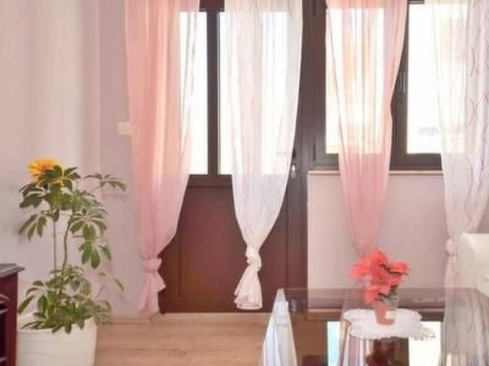 Apartment Charmante Wohnung La-Le by Interhome Apartment in Podstrana