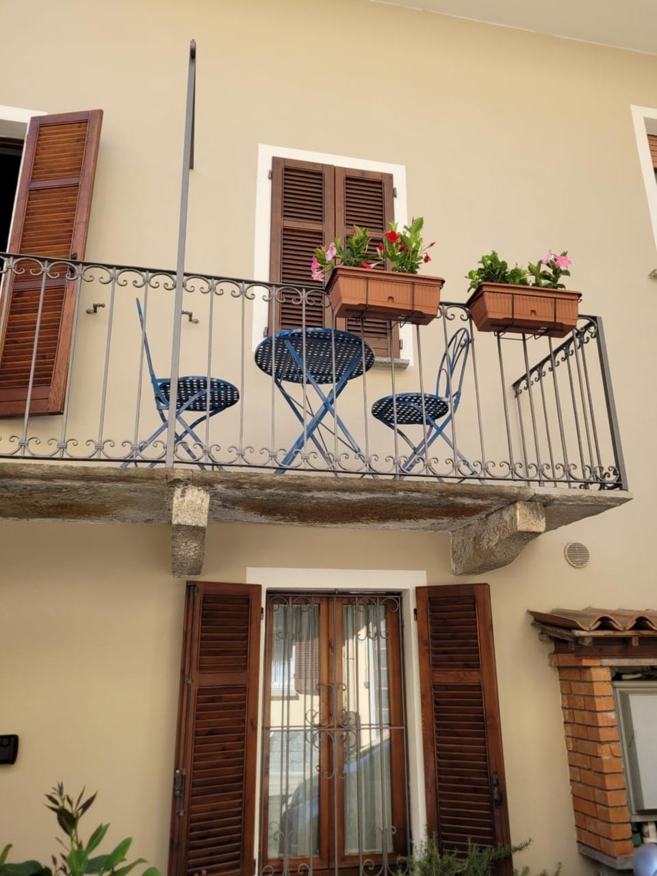 Property building, Balcony/Terrace