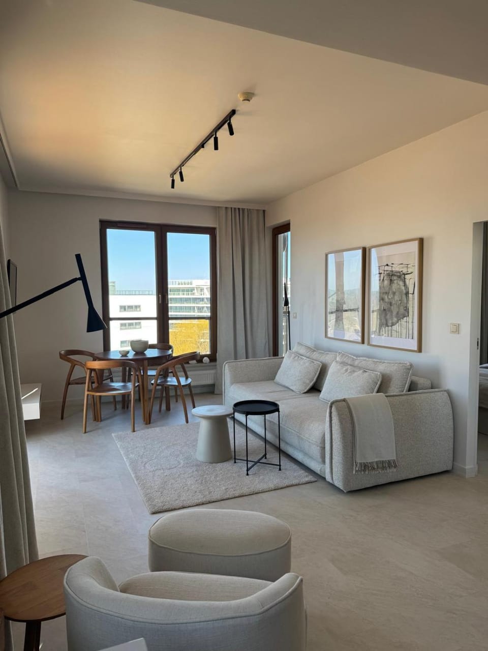 Living room, Photo of the whole room, Seating area, Dining area