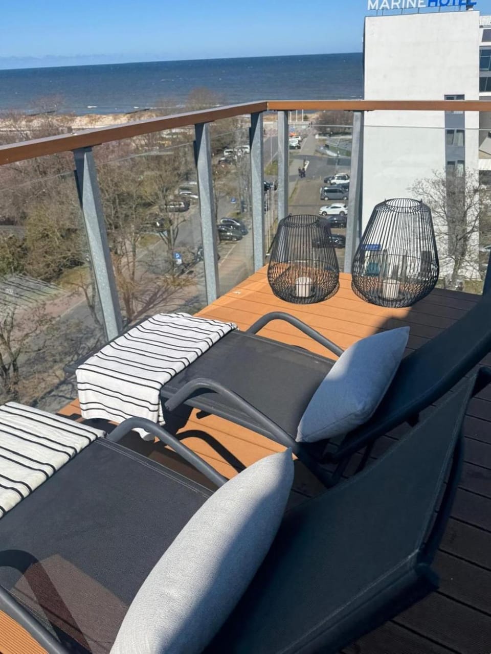 Day, Natural landscape, View (from property/room), Balcony/Terrace, Seating area, Sea view, sunbed