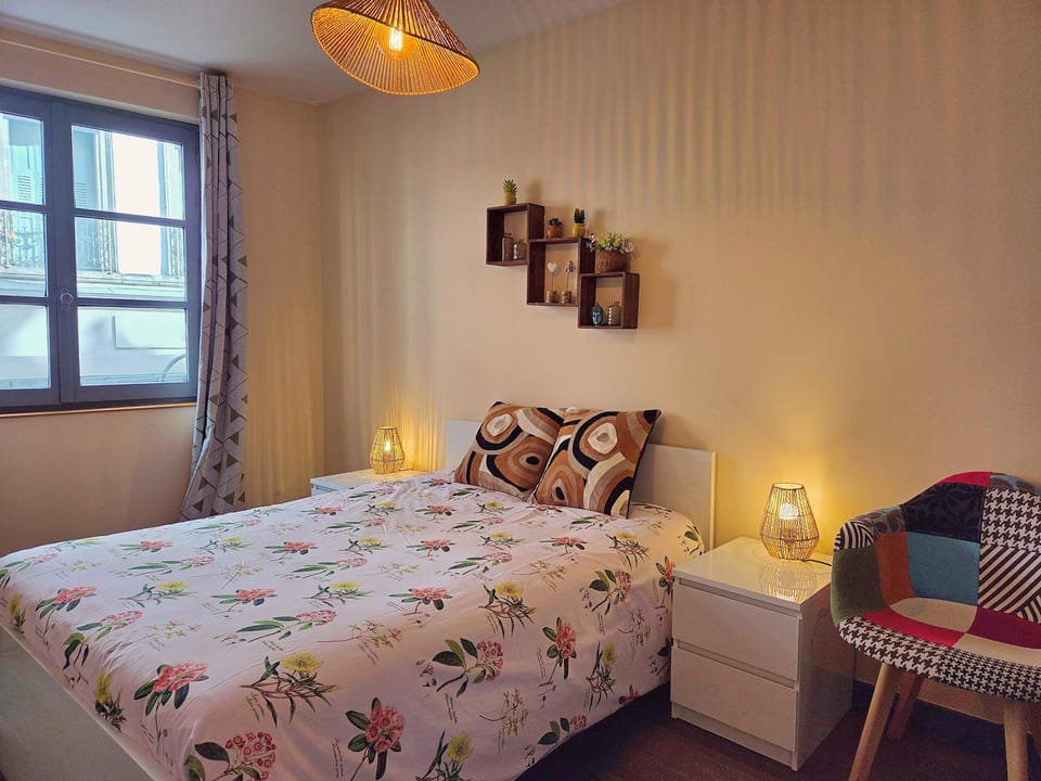 Bed, Night, Bedroom
