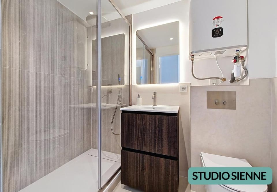 Shower, Bathroom