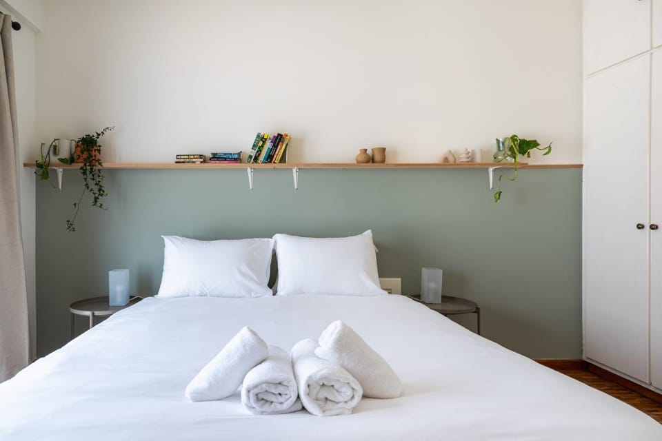 Bed, Photo of the whole room, Bedroom, towels, wardrobe