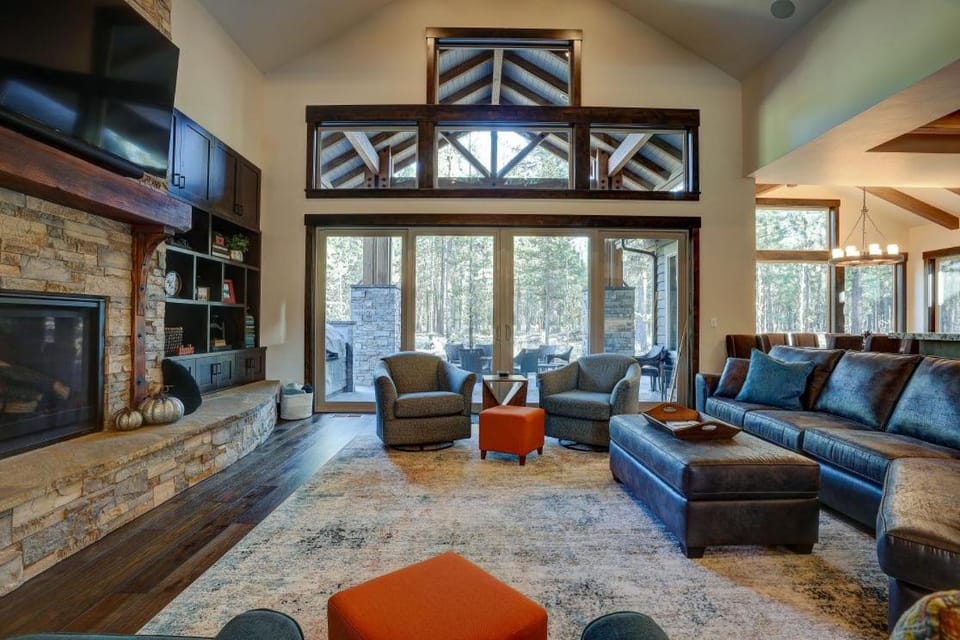 56671 Sunstone Loop House in Oregon